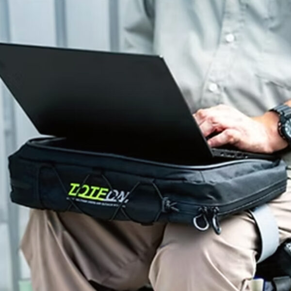 保護中: TOTEON【車椅子ユーザーのためにつくった 相棒のようなバッグ】