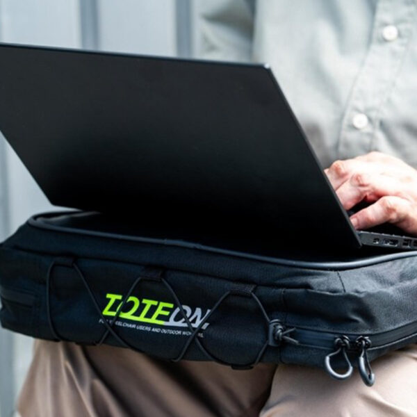 保護中: TOTEON【車椅子ユーザーのためにつくった 相棒のようなバッグ】